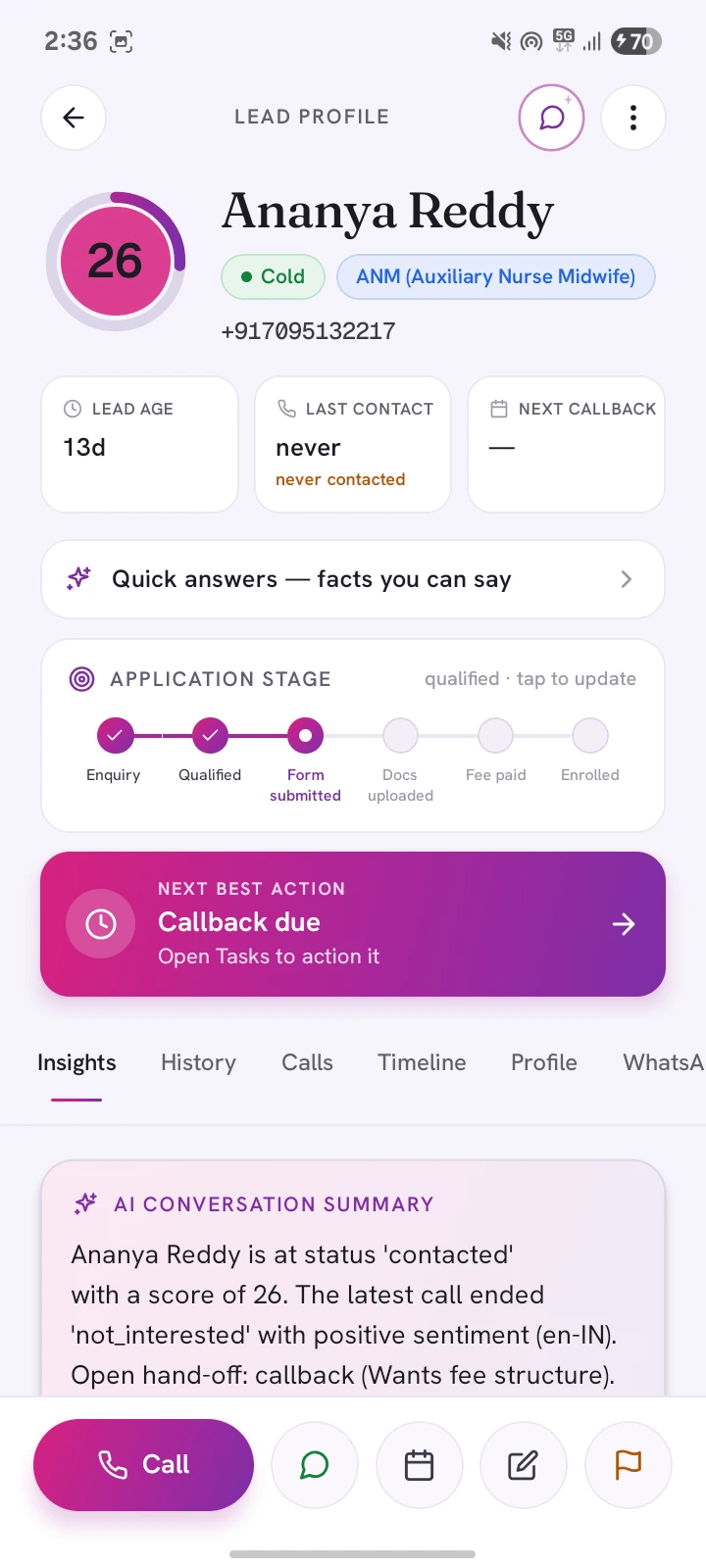 Lead profile — score gauge, insights and grounded program facts
